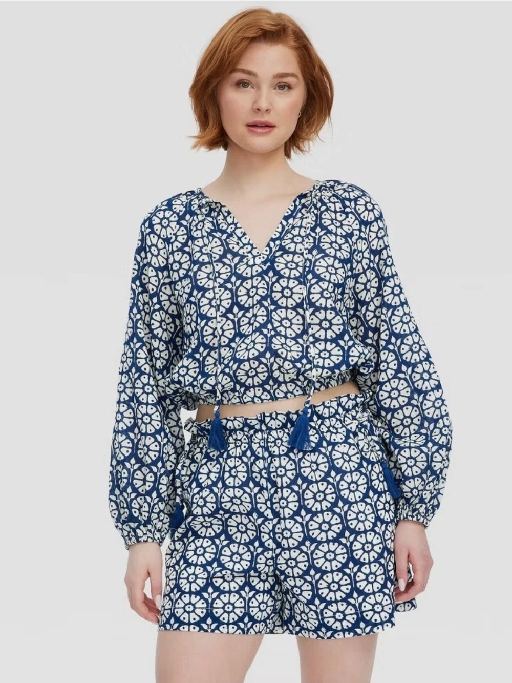 Roller Rabbit Women Daisy Floral Long Sleeve Tie-Neck Boho Top Navy Blue